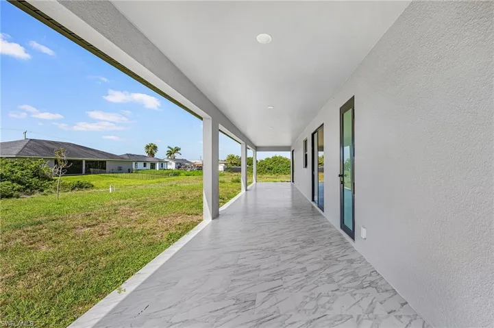 3813  1st SW ST, Lehigh Acres, FL 33976