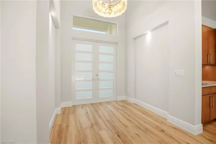 24265  Cock Robin  LN, Bonita Springs, FL 34135