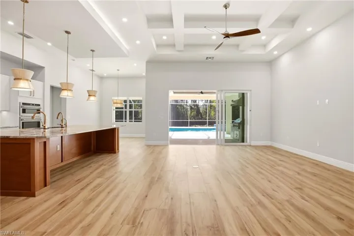 24265  Cock Robin  LN, Bonita Springs, FL 34135