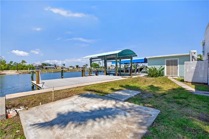 3864  Royal Palm  DR, St. James City, FL 33956