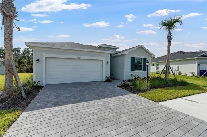 17581  Saddleback  LOOP, North Fort Myers, FL 33917