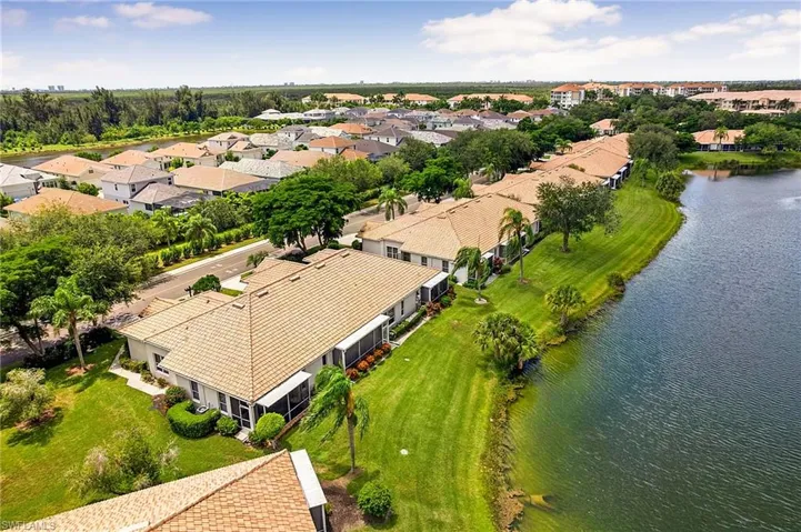 8760 Stockbridge Dr, Fort Myers, Florida 33908
