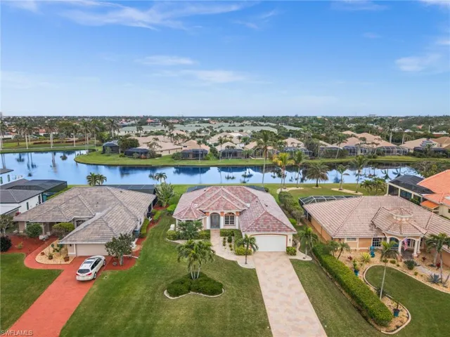 14911  Laguna  DR, Fort Myers, FL 33908