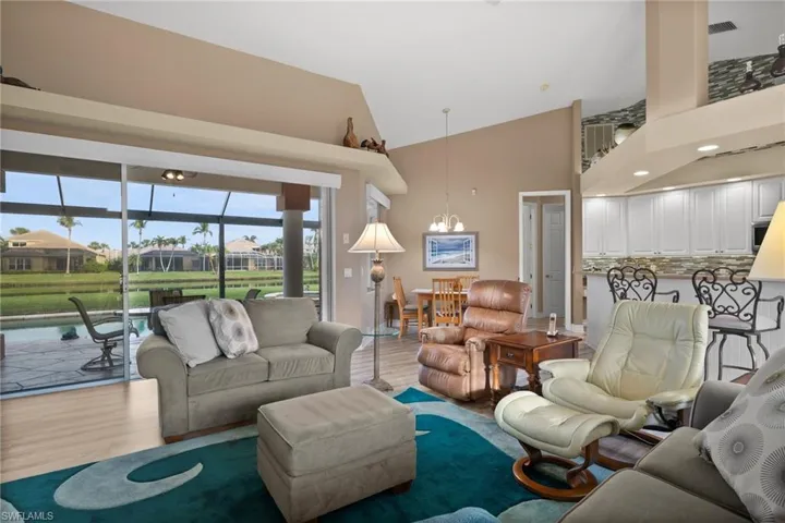 14911  Laguna  DR, Fort Myers, FL 33908
