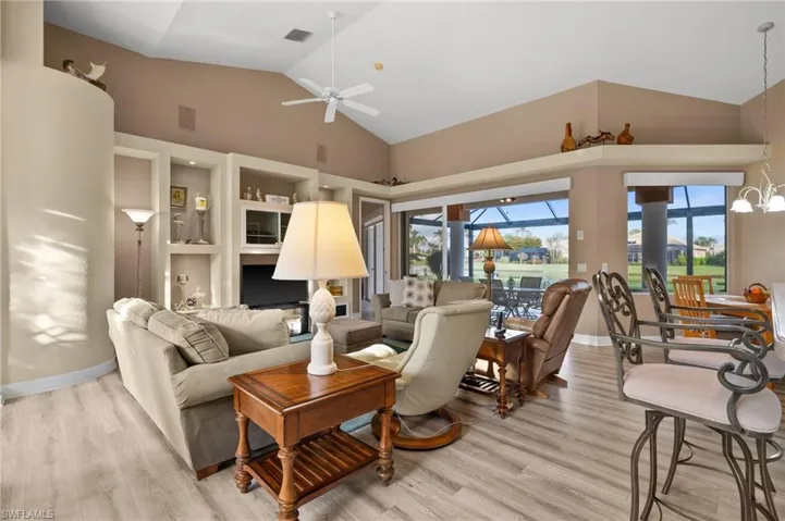 14911  Laguna  DR, Fort Myers, FL 33908
