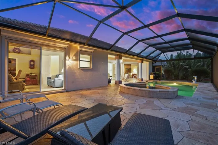14911  Laguna  DR, Fort Myers, FL 33908