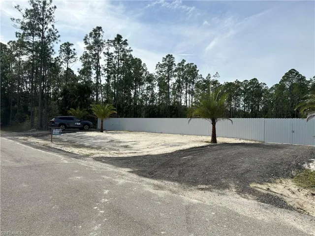 1215  Hamilton  AVE, Lehigh Acres, FL 33972