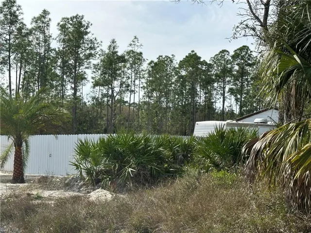 1215  Hamilton  AVE, Lehigh Acres, FL 33972