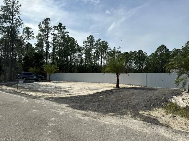 1215  Hamilton  AVE, Lehigh Acres, FL 33972