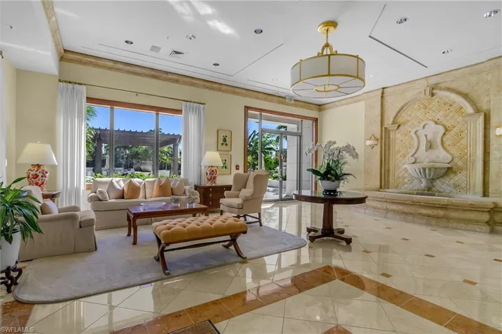 Marquesa lobby entrance