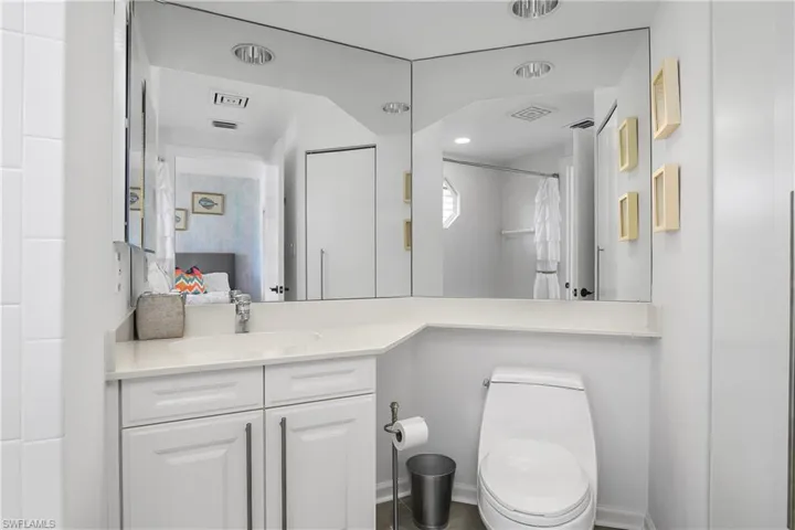 Guest bathroom with tub