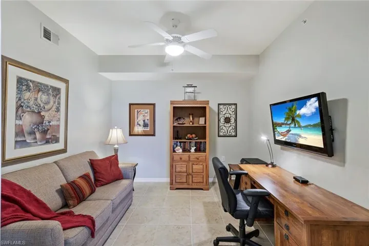 Den / Study / Office