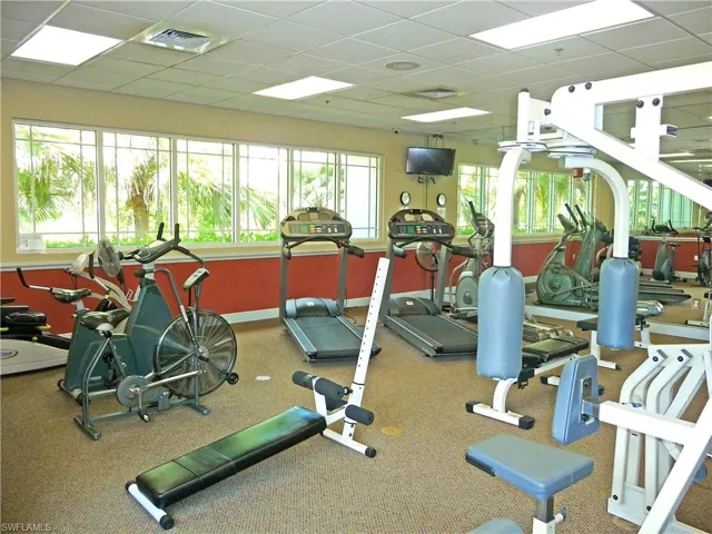 16635  Lake Circle  DR, Fort Myers, FL 33908