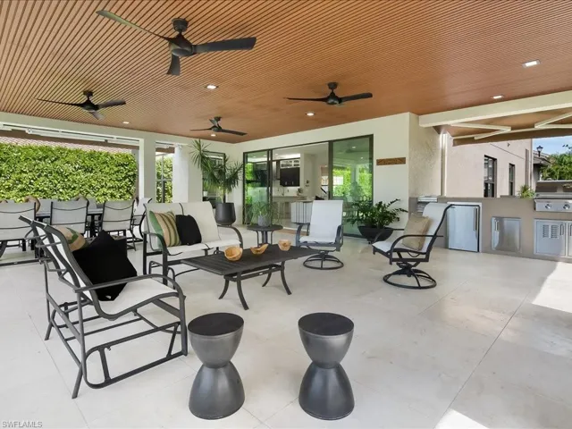 13560 Mandarin Cir, Naples, Florida 34109