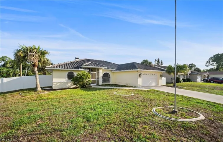 1426 Scenic St, Lehigh Acres, Florida 33936
