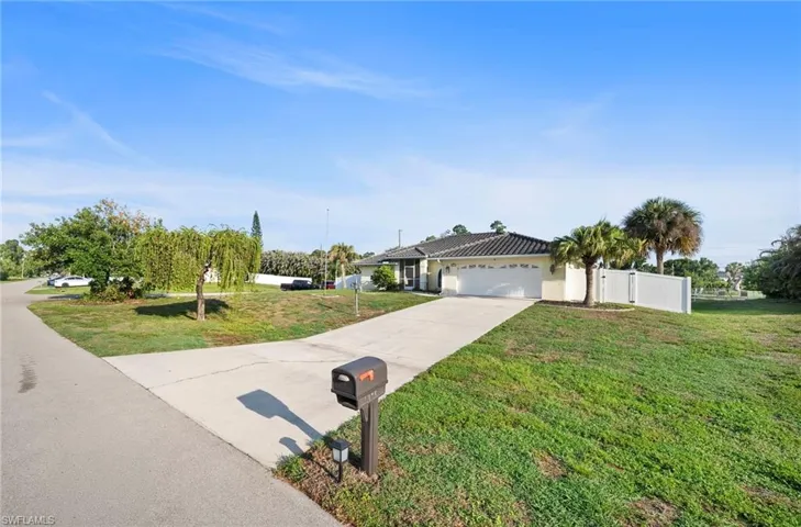1426 Scenic St, Lehigh Acres, Florida 33936