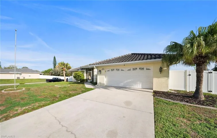 1426 Scenic St, Lehigh Acres, Florida 33936