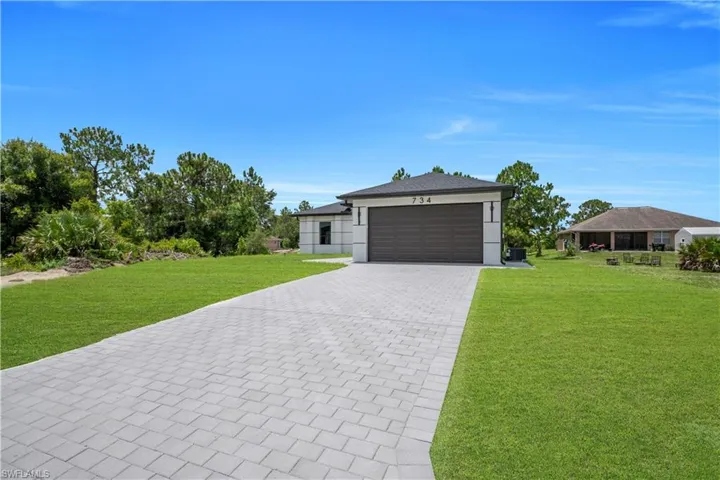 734 Theodore Vail St E, Lehigh Acres, Florida 33974