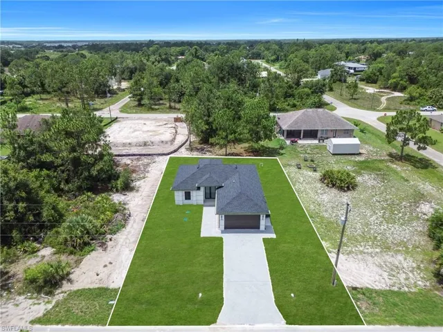 734 Theodore Vail St E, Lehigh Acres, Florida 33974