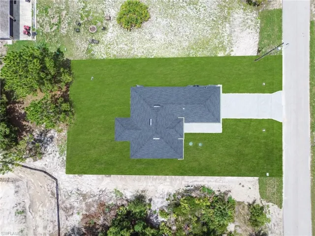 734 Theodore Vail St E, Lehigh Acres, Florida 33974