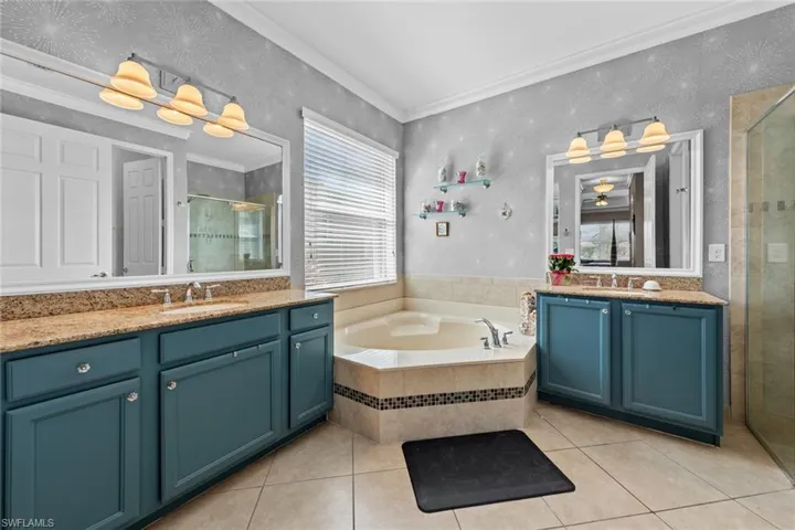 11221  Sparkleberry  DR, Fort Myers, FL 33913