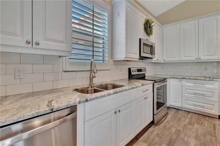6058 Shallows WAY, NAPLES FL 34109