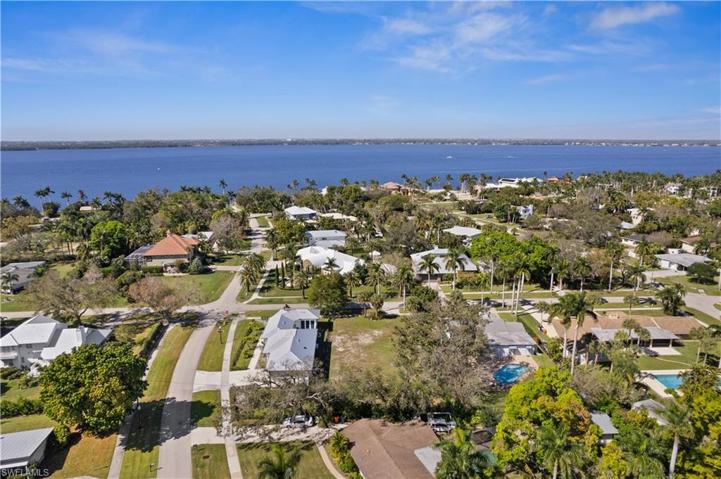 3427 Avocado DR, FORT MYERS FL 33901