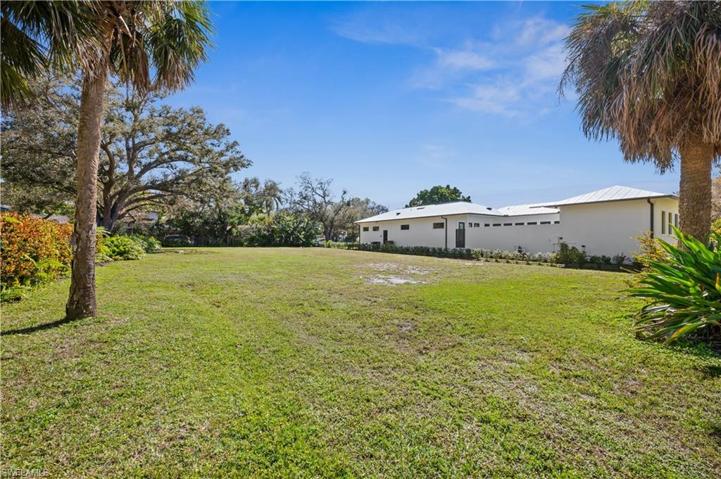 3427 Avocado DR, FORT MYERS FL 33901