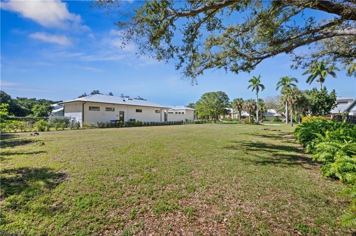 3427 Avocado DR, FORT MYERS FL 33901