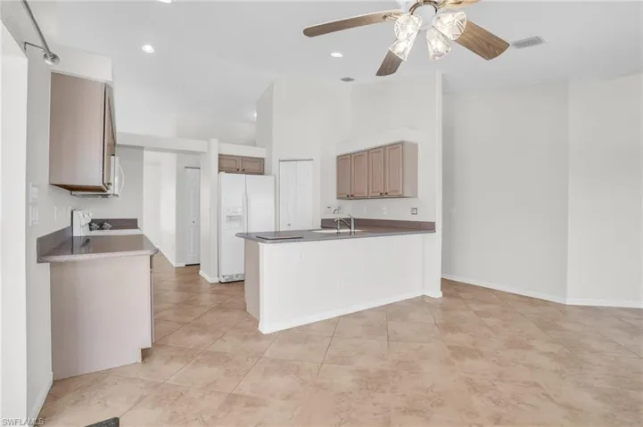 16675  Wellington Lakes  CIR, Fort Myers, FL 33908