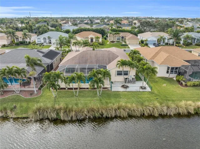 16675  Wellington Lakes  CIR, Fort Myers, FL 33908