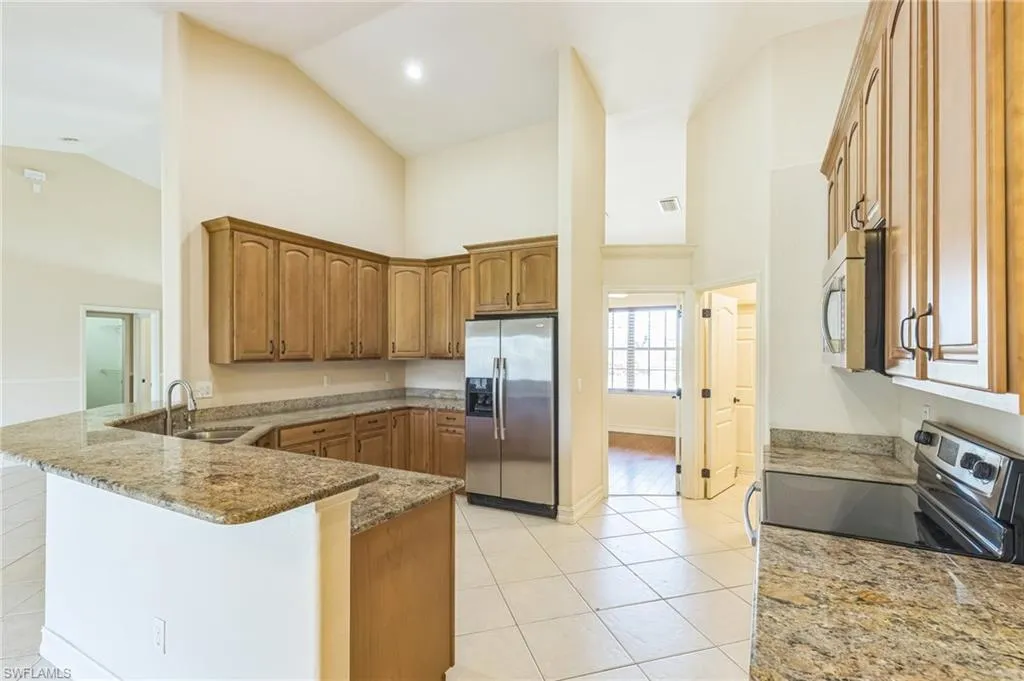 3828 Sw 3rd Ave, Cape Coral, Florida 33914