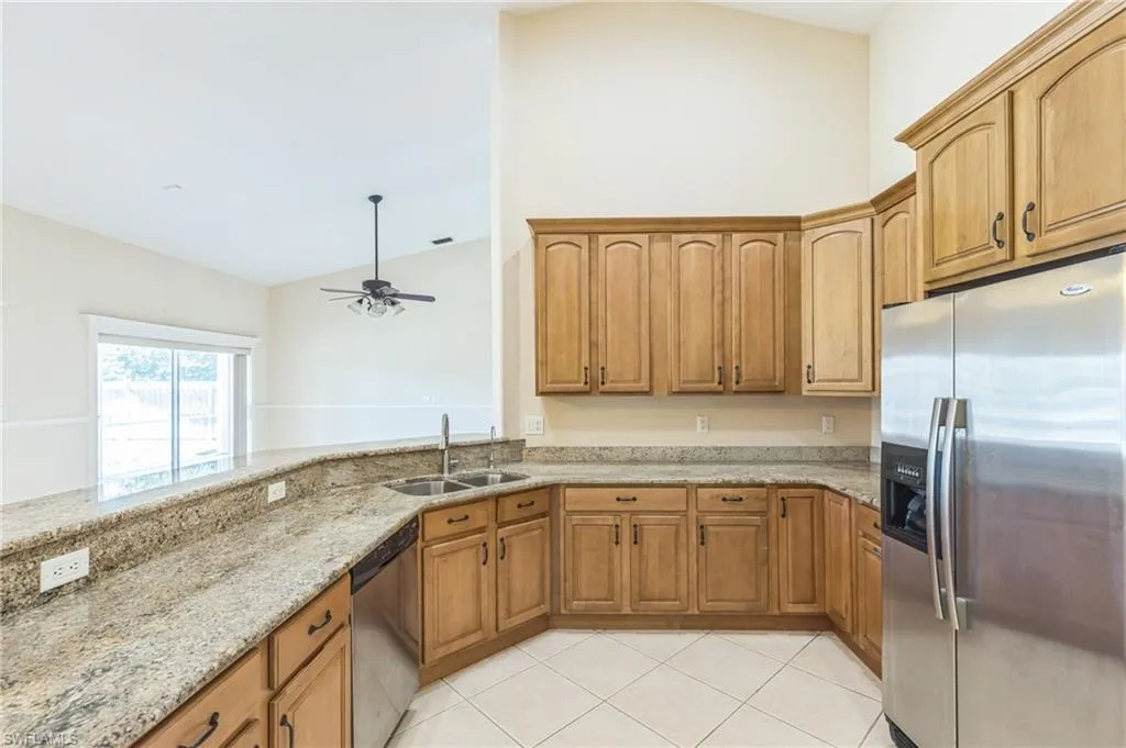 3828 Sw 3rd Ave, Cape Coral, Florida 33914