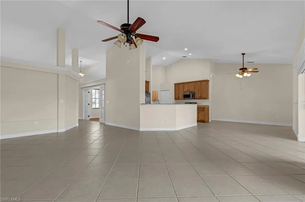 3828 Sw 3rd Ave, Cape Coral, Florida 33914