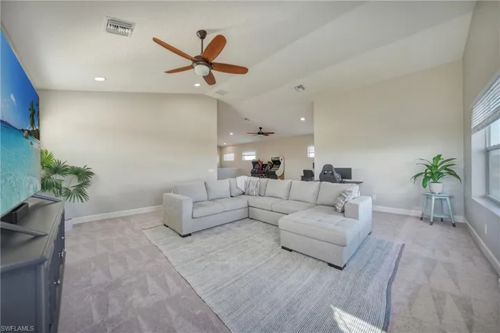 2737  Lambay  CT, Cape Coral, FL 33991