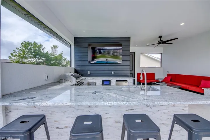 Outdoor Grill Station and Wet Bar