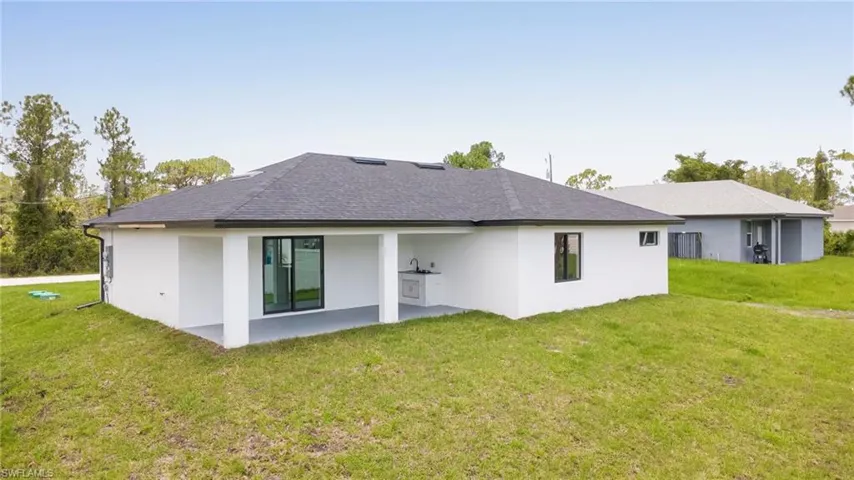 510 Westdale Ave, Lehigh Acres, Florida 33972