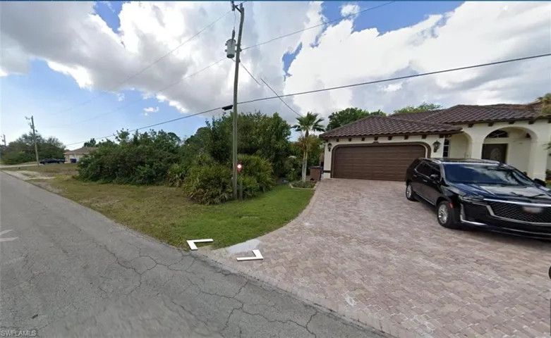 2910  11th SW ST, Lehigh Acres, FL 33976
