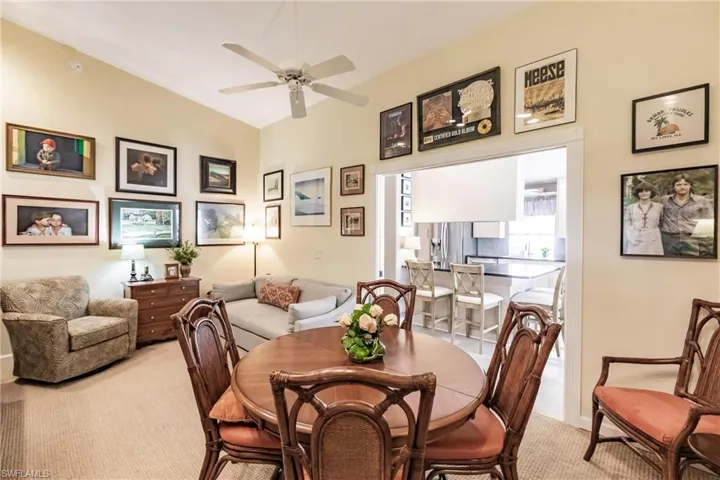 3128  Andorra  CT, Naples, FL 34109