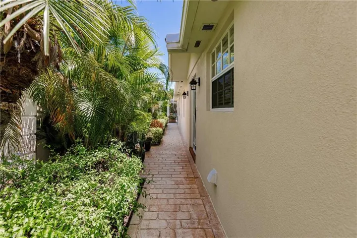 View of side of home