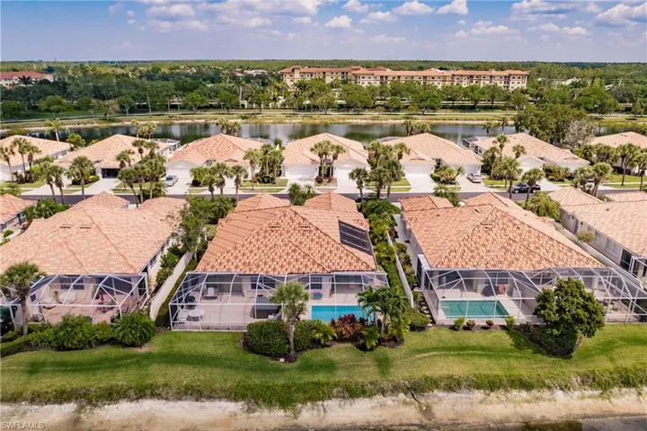3128  Andorra  CT, Naples, FL 34109