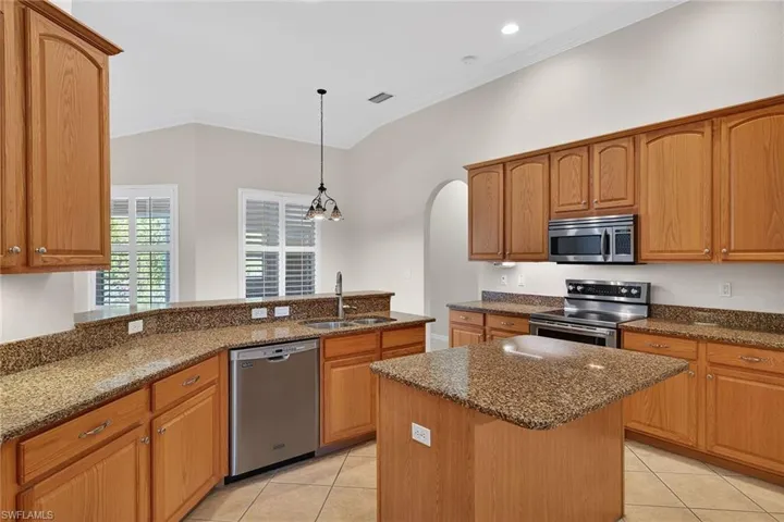 9580 Gladiolus Preserve Cir, Fort Myers, Florida 33908