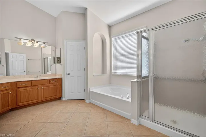 9580 Gladiolus Preserve Cir, Fort Myers, Florida 33908