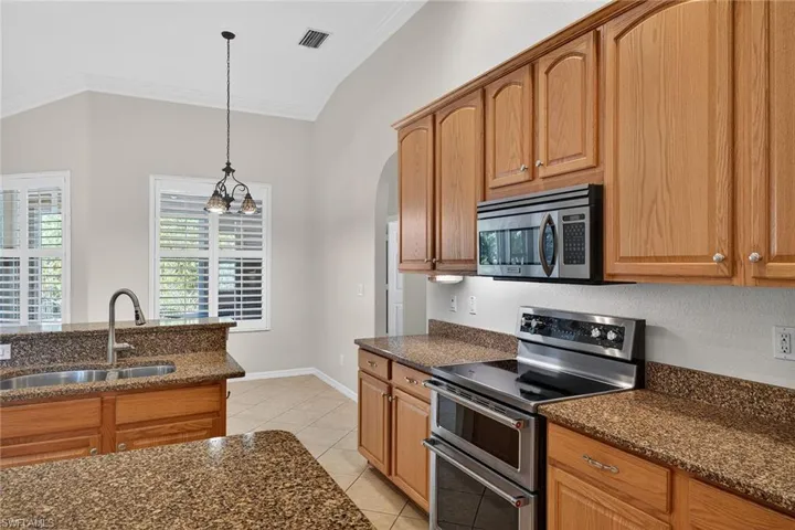 9580 Gladiolus Preserve Cir, Fort Myers, Florida 33908