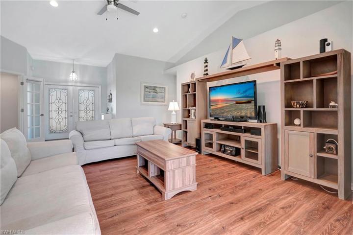 2707 SW 2nd  AVE, Cape Coral, FL 33914