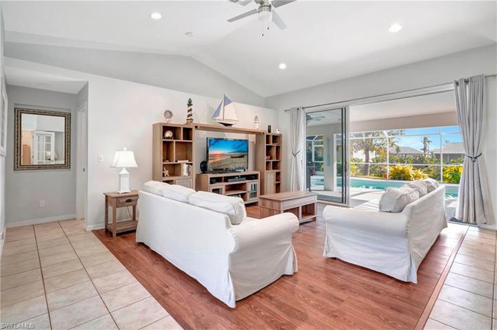 2707 SW 2nd  AVE, Cape Coral, FL 33914