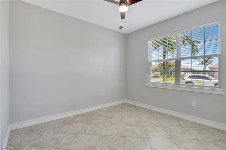 2628  Corona  LN, Cape Coral, FL 33909
