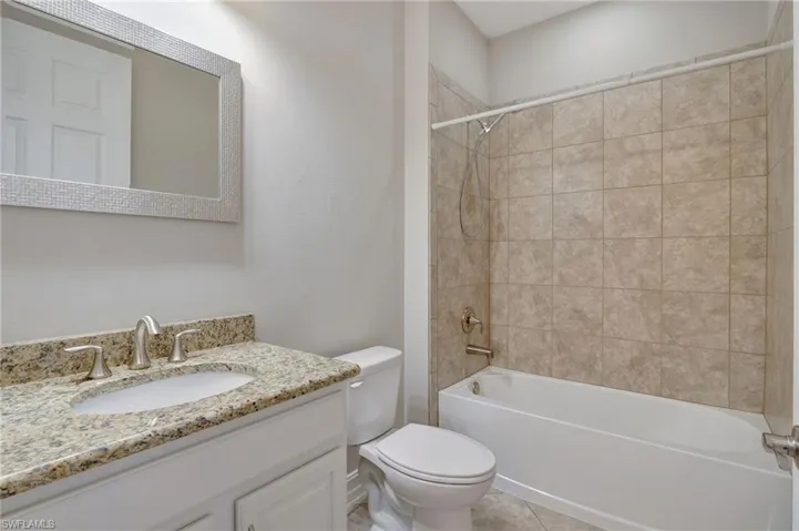 2628  Corona  LN, Cape Coral, FL 33909