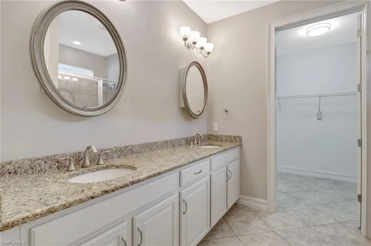 2628  Corona  LN, Cape Coral, FL 33909