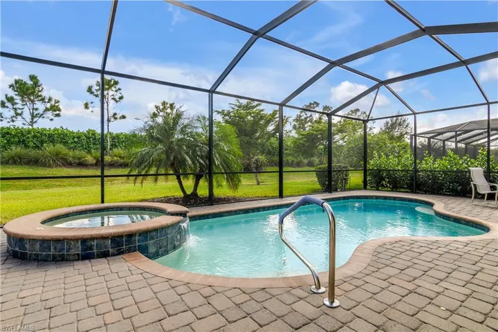 Relaxing Pool and Spa --the essence of Florida Living